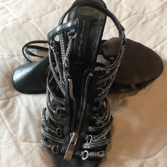 STEVEN Zipper and Chain Heels - Picture 9 of 12